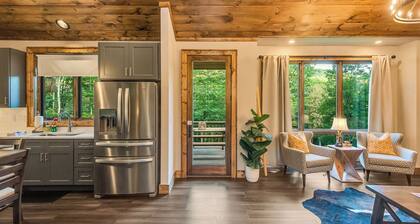 Mountain Cabin Oasis: hot tub&fire pit