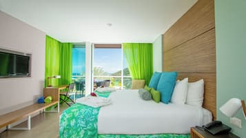 Junior Suite, Partial Sea View | Living area