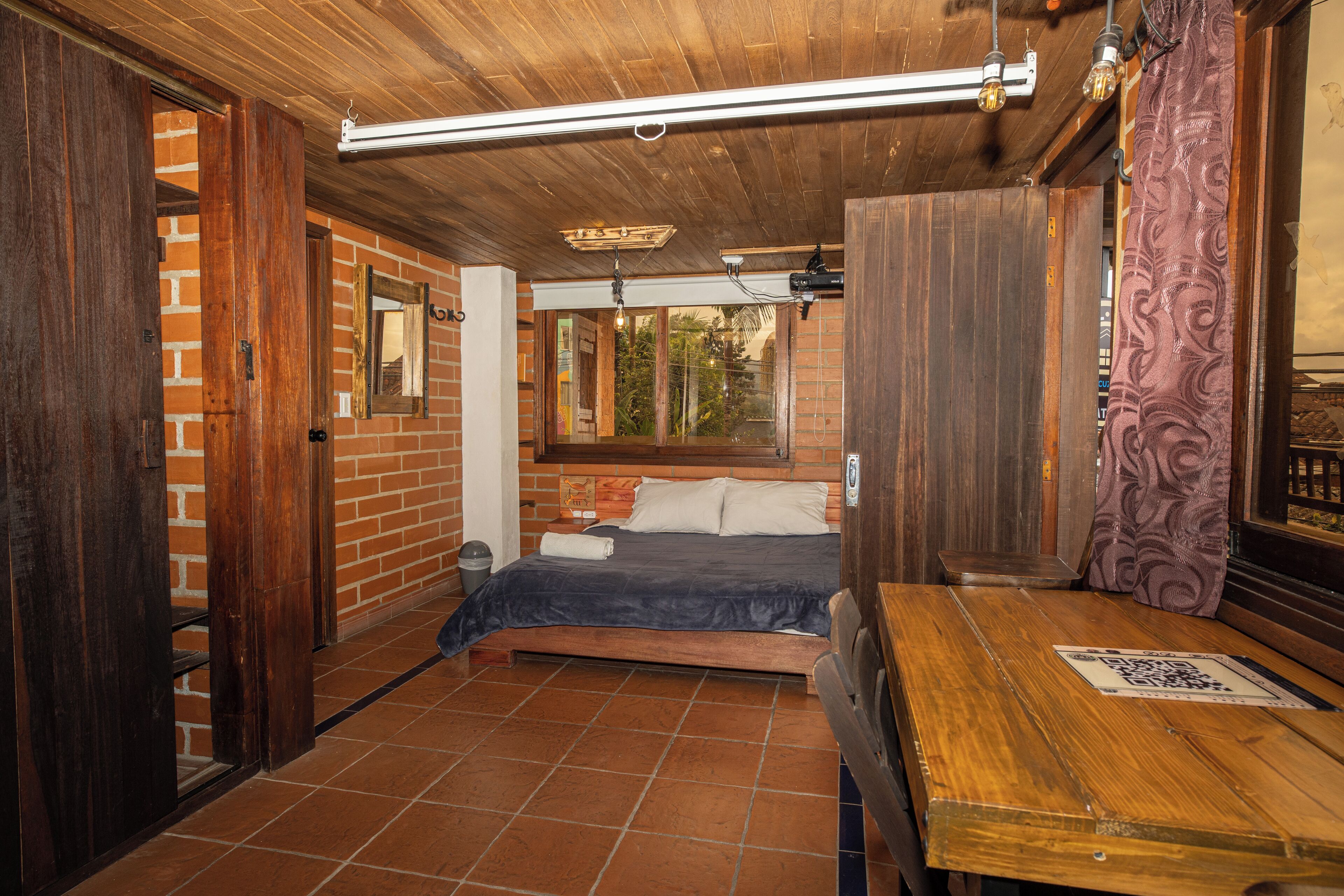 Chambre Double Exécutive | Literie de qualité supérieure, Wi-Fi gratuit, draps fournis