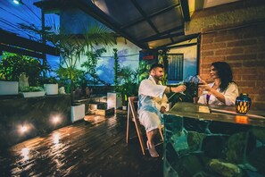 32-inch flat-screen TV with cable channels - Hotel Spa Bliss Guatape  (Guatapé)