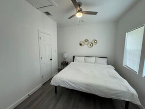 3 bedrooms, WiFi, bed sheets