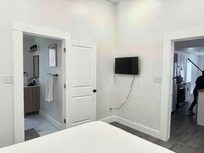 2 bedrooms, bed sheets