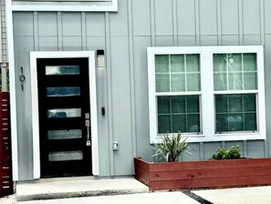 Exterior detail - Brand new home 6 min downtown (San Antonio)