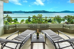 Property grounds - Hibiscus 207 & Free Buggy - Hamilton Island (Hamilton Island)