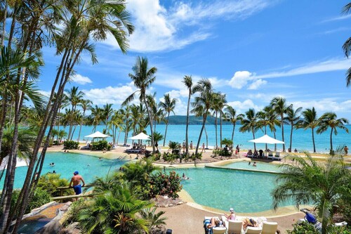 Hibiscus 207 & Free Buggy - Hamilton Island