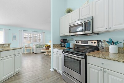 Charming 2-bedroom villa with AC/WiFi in Florida's friendliest town The Villages