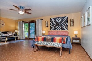 4 habitaciones, tabla de planchar con plancha y ropa de cama 