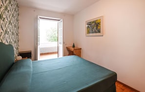 2 chambres, fer et planche à repasser, Wi-Fi gratuit, draps fournis