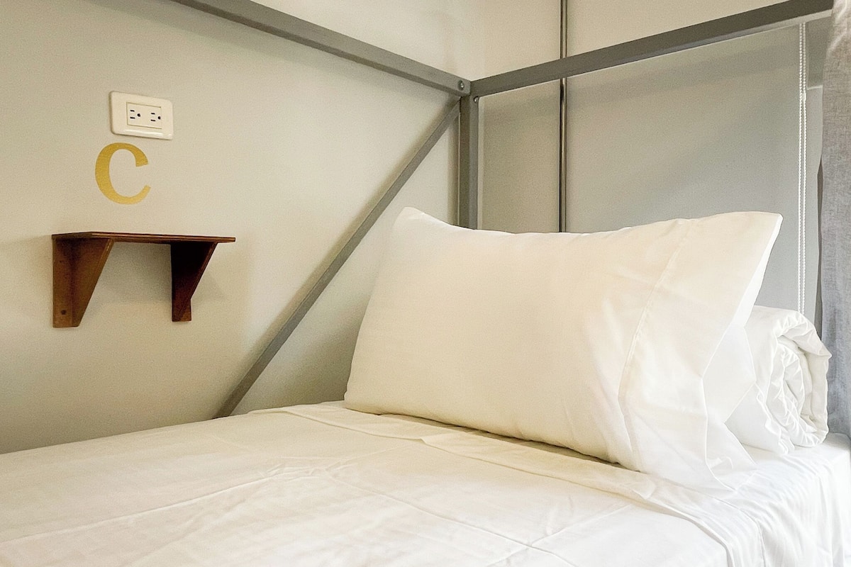 Free WiFi, bed sheets