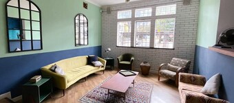 Marietta - House of Social Travellers