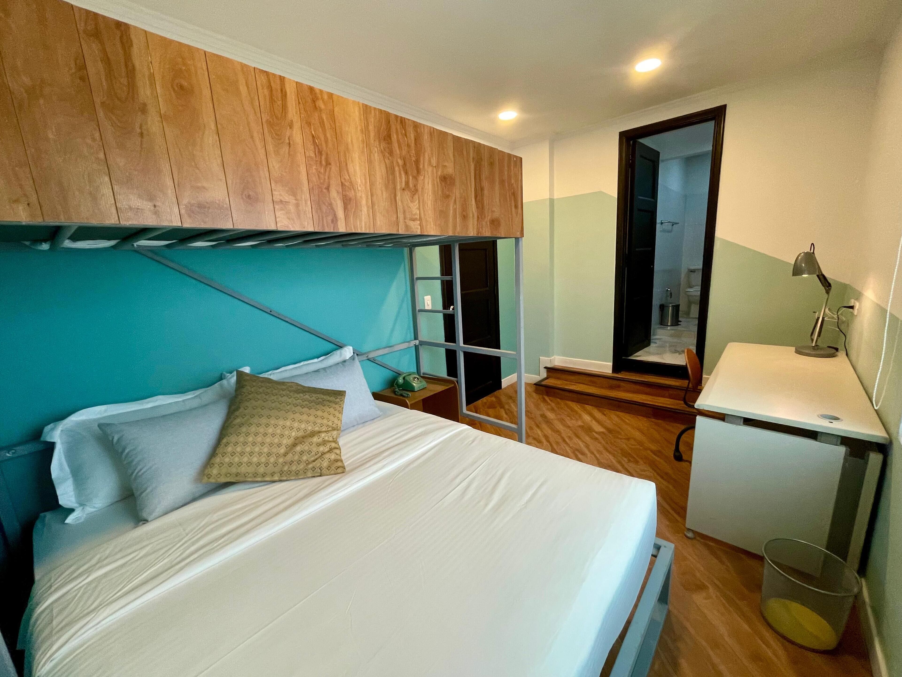 Comfort Double Room | Free WiFi, bed sheets