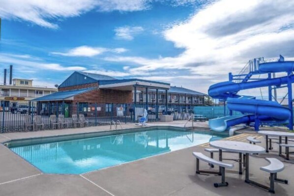 Piscina stagionale all'aperto