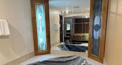 Hardin Lodge Little Bighorn Battle Field I-90