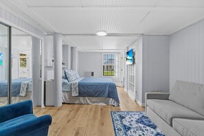 3 makuuhuonetta, silitysrauta/-lauta, Wi-Fi, vuodevaatteet