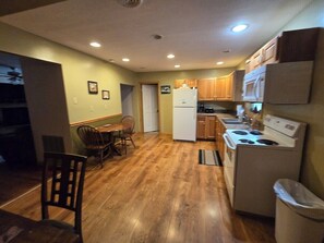 Fridge, microwave, oven, stovetop - Swallow Falls Cabin 4 - a 3 Bedroom with Fireplace near Swallow Falls State Park (Oakland)