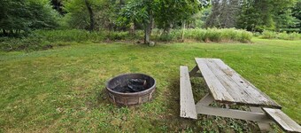 Swallow Falls Cabin 4 - a 3 Bedroom with Fireplace near Swallow Falls State Park