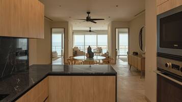 Fridge, microwave, dishwasher, coffee/tea maker