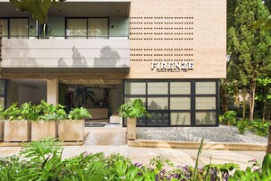Fachada de la propiedad