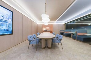 Dining - HanTing Hotel (Shanghai Zhenping Road Subway Station Xindian) (Shanghai)