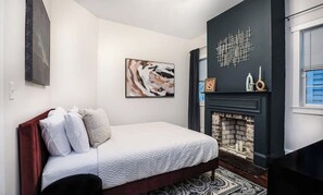 2 chambres, fer et planche à repasser, Wi-Fi, draps fournis