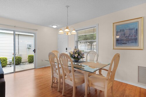 Charming 2-bedroom villa with AC/WiFi in the friendliest town The Villages