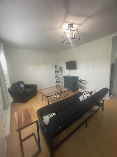 Tiffinyâs Tidal Retreat