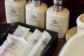 Cribs/infant beds - La Regina Royal Cruise (Tuan Chau)