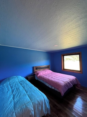 2 bedrooms