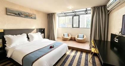 Kaili Shangjie Hotel (International Trade Shopping Center)