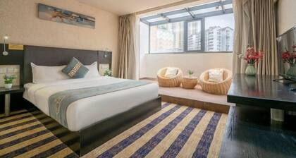 Kaili Shangjie Hotel (International Trade Shopping Center)