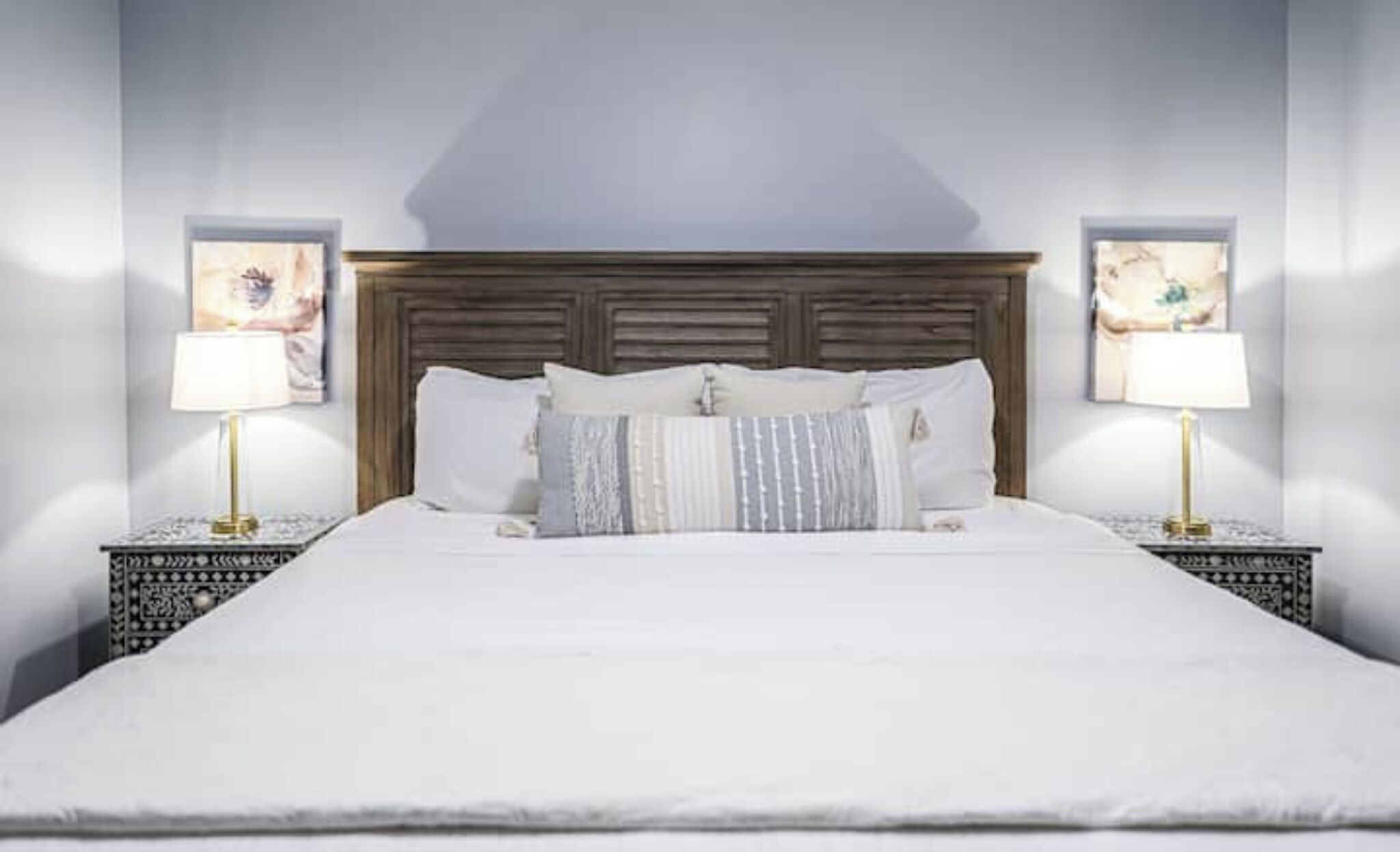 8 chambres, fer et planche à repasser, Wi-Fi gratuit, draps fournis