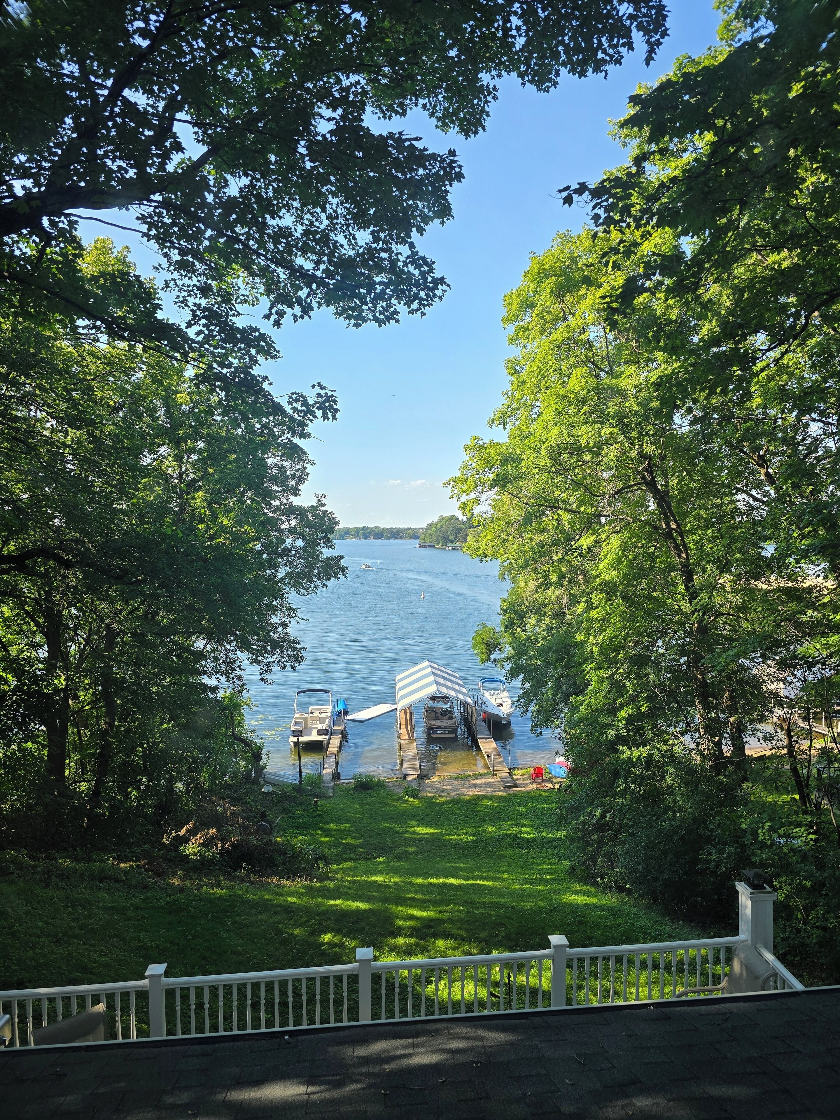 Waterfront Property Two units Lake Minnetonka - Entire Cottage 