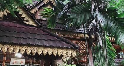 Xishuangbanna Peacock Princess Hotel