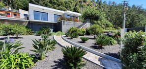 Property grounds - Casa dos Avós, Fantastic view, Near the Nature! (Arco da Calheta)