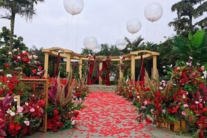 Indoor wedding - Chengdu Star Flower Garden Hotel (University Games Sports Center) (Chengdu)