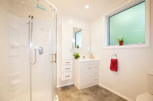 House, Balcony, Mountain View | Bathroom