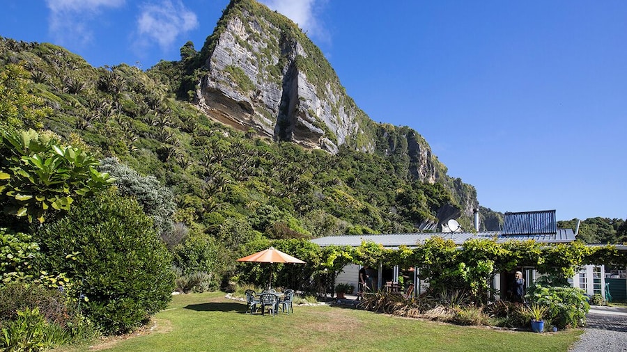 Cliffscapes Holiday House