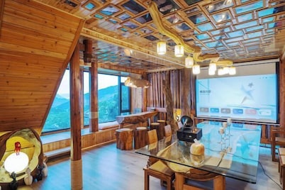 LongJi One Art Hotel