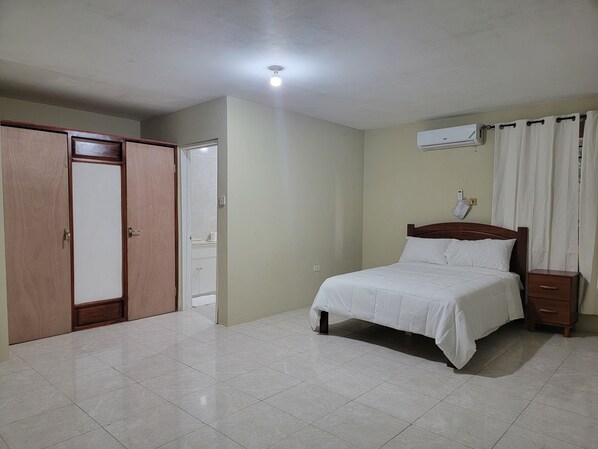 2 sovrum, strykjärn/strykbräda, wi-fi och sängkläder