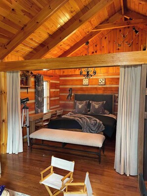 1 室のベッドルーム、WiFi (無料)、ベッドシーツ