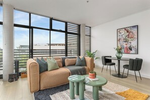 Lägenhet - 1 sovrum | Vardagsrum | Platt-tv