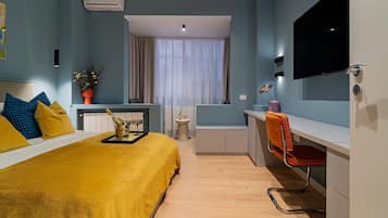 Apartamento superluxo, 1 cama Queen e sofá-cama, para não fumantes, sacada | 1 quarto, cortinas blackout, ferros/tábuas de passar roupa