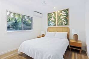 3 chambres, fer et planche à repasser, Wi-Fi gratuit, draps fournis