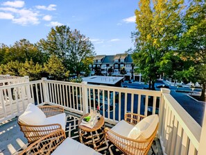 Property grounds - 2-King-Bd, Shop-Eat-Work-Play 'Birkdale Promenade' (Huntersville)