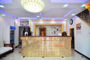 Unclassified image, 5 of 14, button - Warm Hotel on the Coast of Dalian (Dalian)