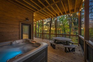 Terrace/patio - Relaxation Haven: New Luxury Cabin with Game Room and Hot Tub, Minutes from Pigeon Forge and Smokies (Sevierville)