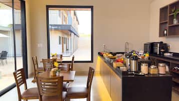 Desayuno buffet incluido todos los días