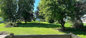 Charming Algoma retreat - 10 min. Walk to the Beach