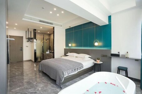 Room. Wuzhen Longyuan Hotel