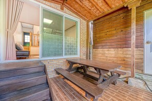 Rom – basic, 1 soverom (105 (Pet-Friendly / Private BBQ)) | 1 soverom og wi-fi (inkludert)